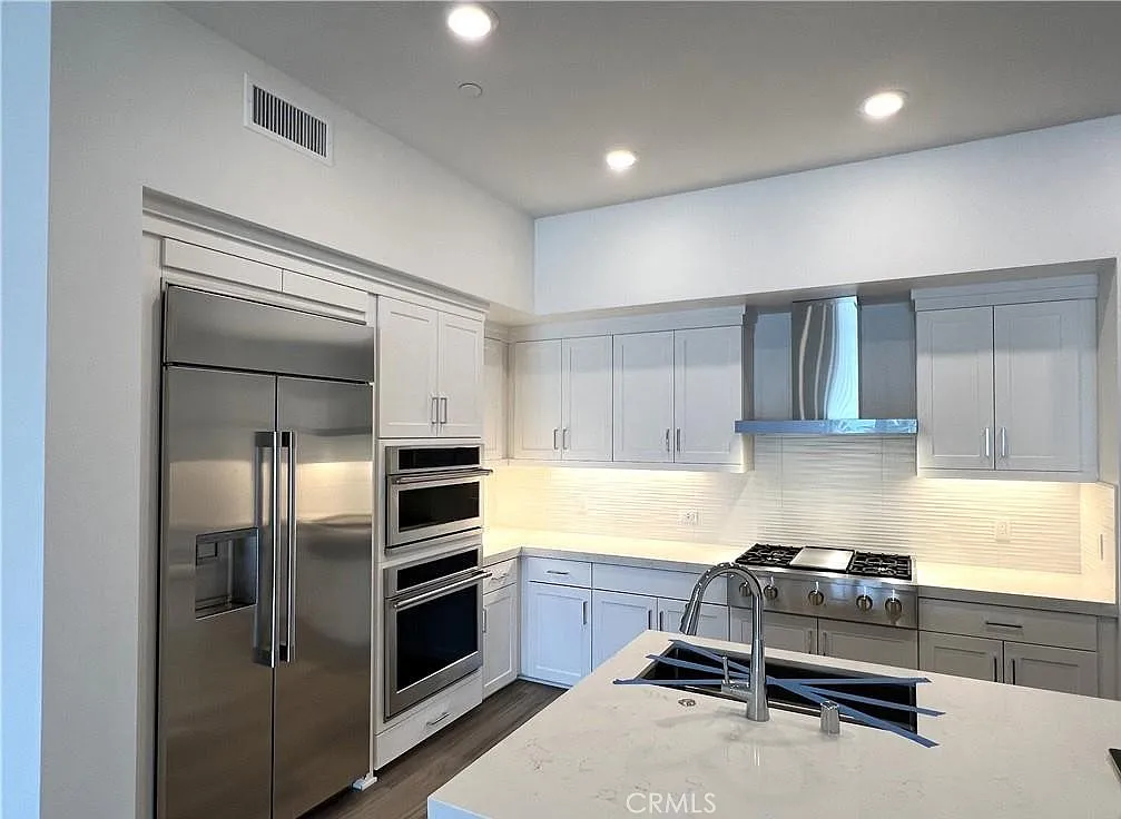 2409 Rivington — Photo 3