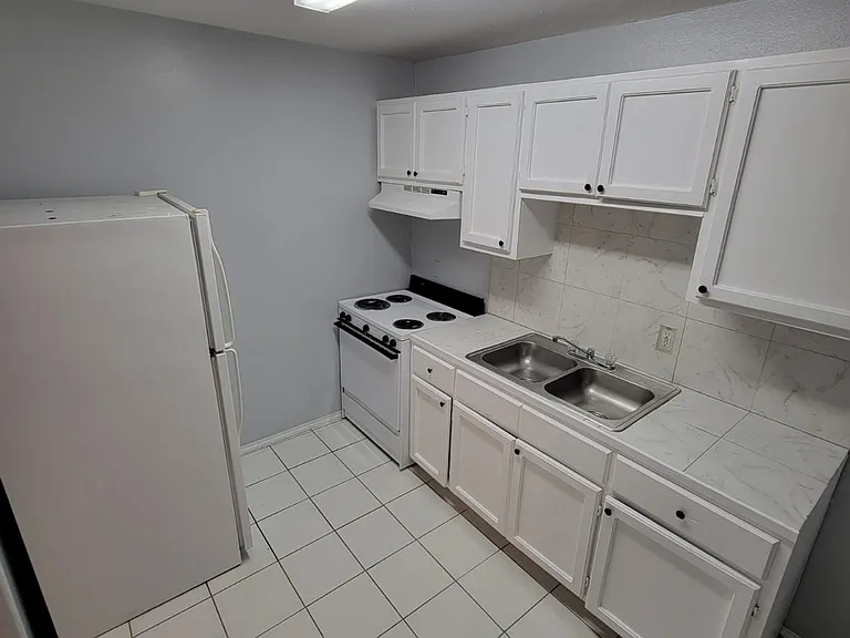2206 Kimberly Ln #2 — Photo 6