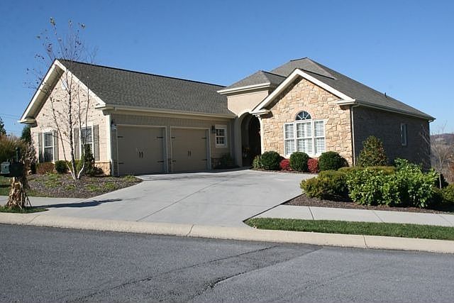 1st image of 17 Cypress Ridge Ct