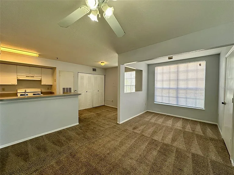 1610 Columbia Arms Cir #131 — Photo 4
