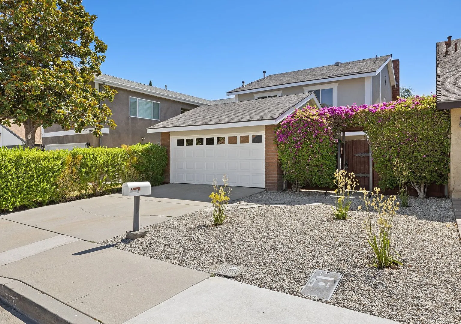 Beautifully Updated Home in Lake Lindero — Photo 1