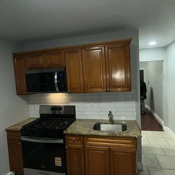 54 Saint Pauls Ave — Photo 13