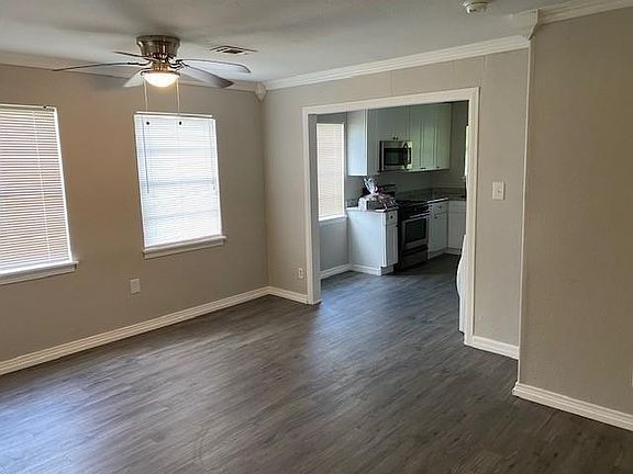 3rd image of 304 Hemphill St