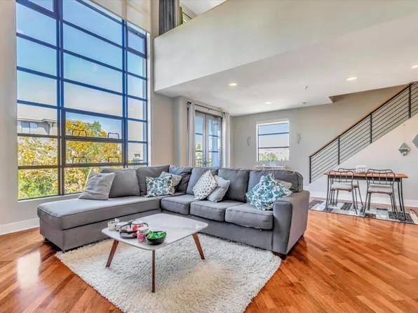 350 E Mission St Unit 206, San Jose, CA 95112