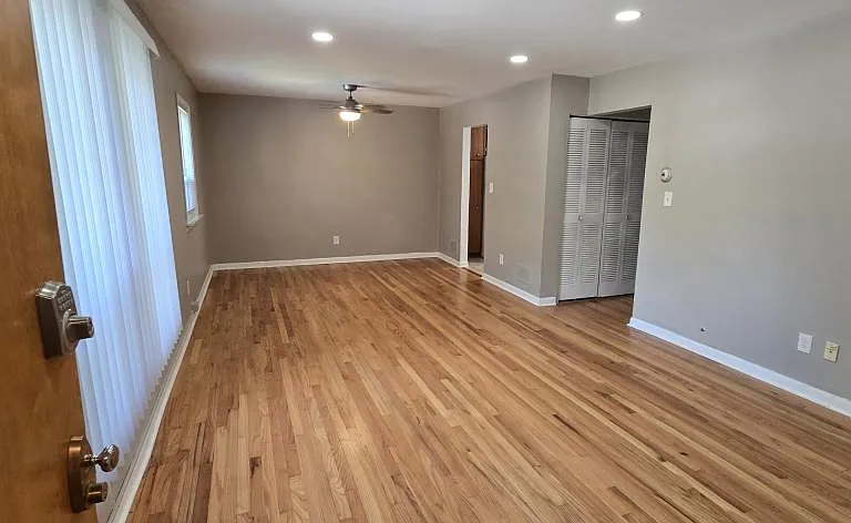 6849 Country Ln — Photo 3