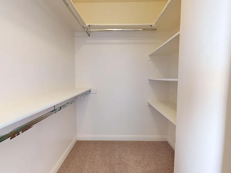 370 W 1425 N #16 — Photo 9
