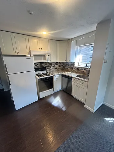 122 Liberty St #E Photo 1