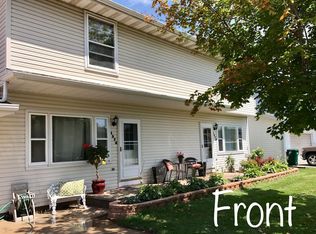 1376 W Hiawatha Dr, Appleton, WI 54914