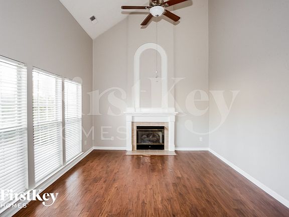 4th image of 6115 Downfield Wood Dr