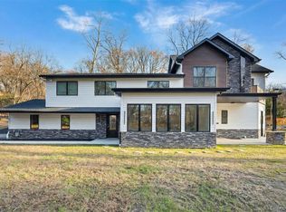 9 Wendover Ln, Suffern, NY 10901