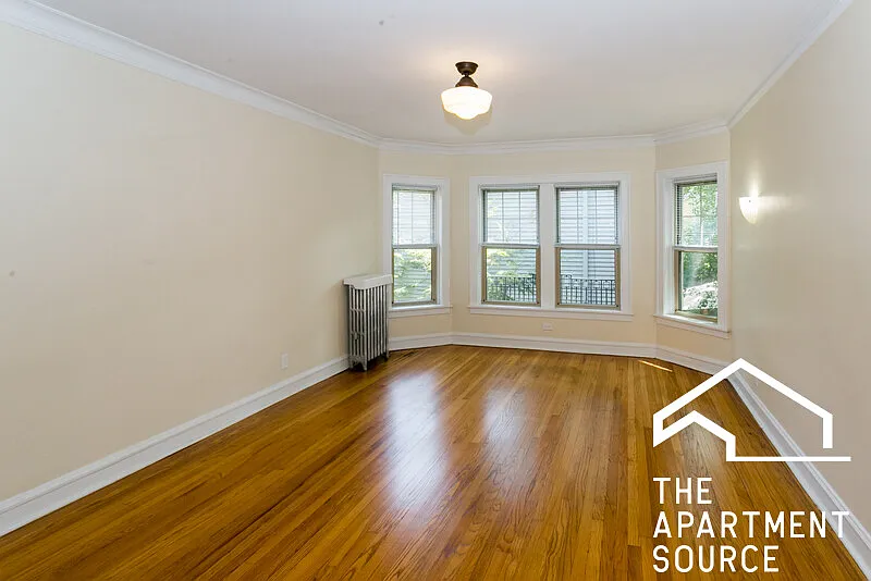 Building Photo - 914 Crain St #B-3N