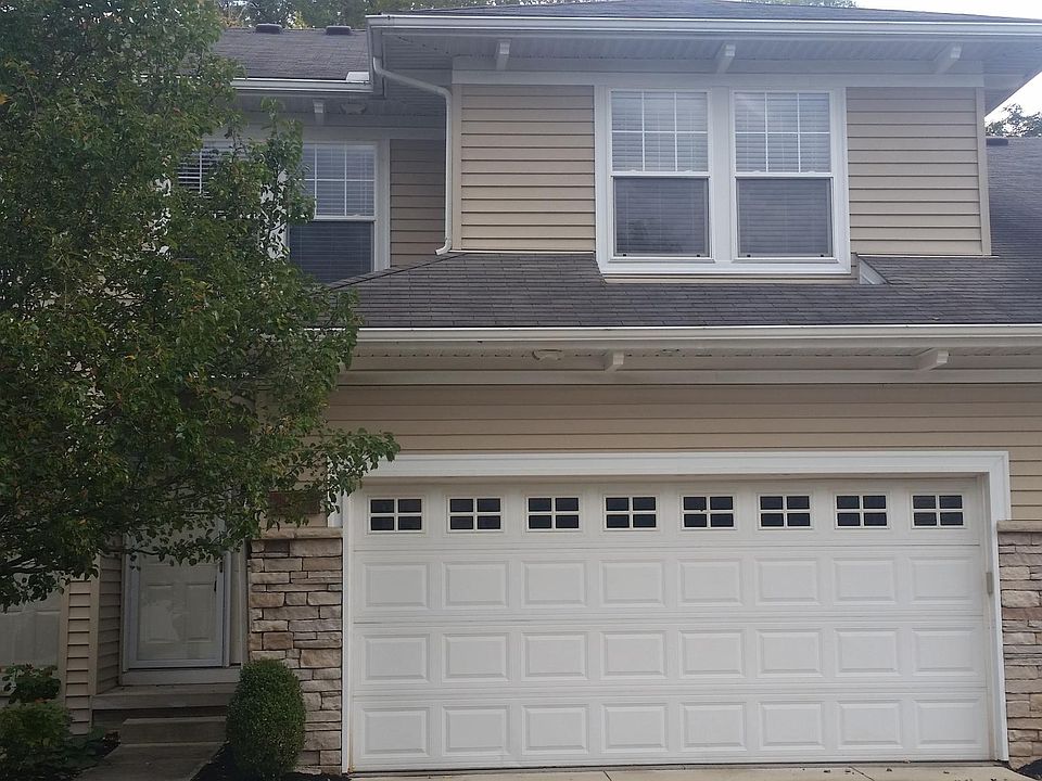 Attached 2 car Garage.