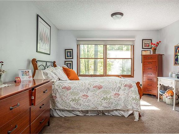 3rd image of 3147 Cedarwood Ln