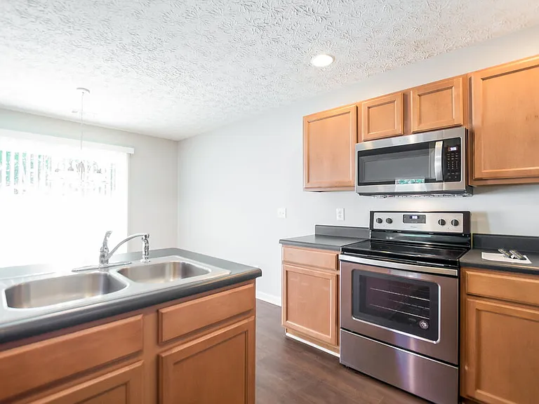 186 Ilex Dr — Photo 7