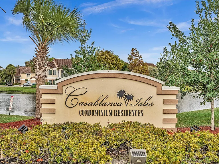 815 W Boynton Beach Blvd #16-205 — Photo 48