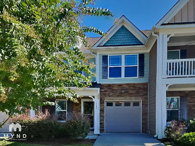 182 Red Admiral Ct — Photo 1