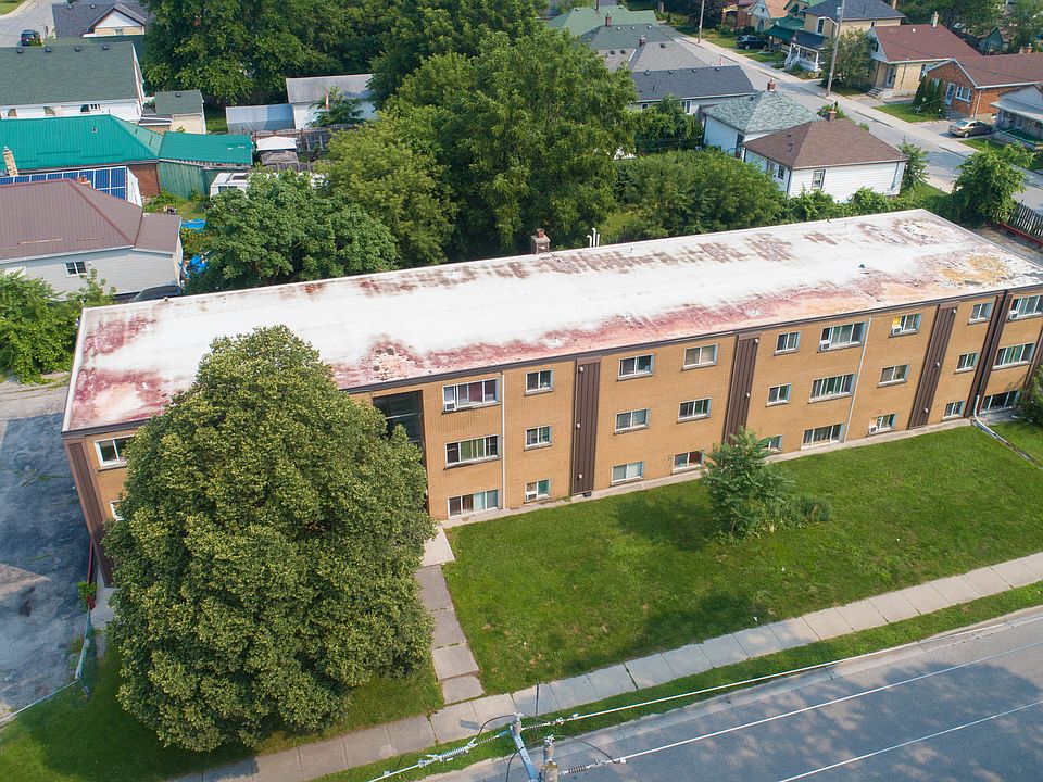 2nd image of 852 Trafalgar St #1B-1Ba