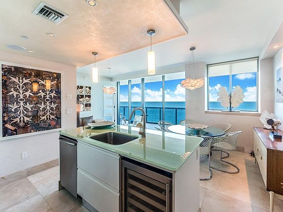 5th image of 5875 Collins Ave APT 1701