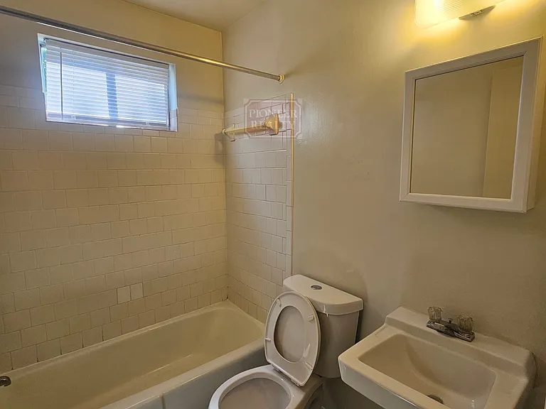 1919 Repp Ct — Photo 12