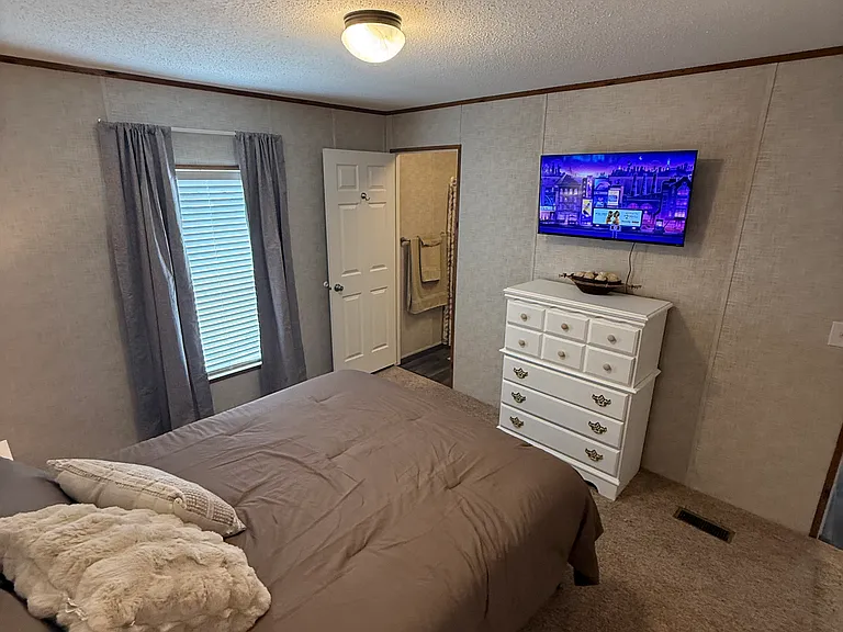 14431 Stephens Rd — Photo 32