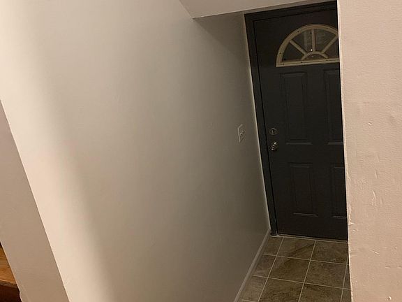3rd image of 84 Tioga St