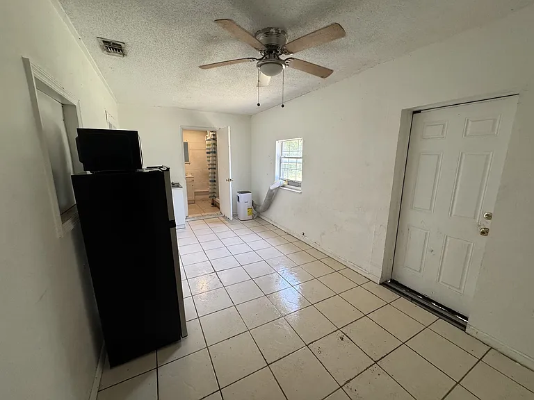 148 Deacon Jones Blvd — Photo 6