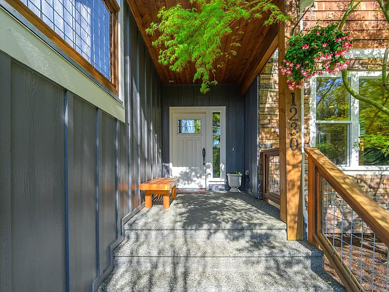 1230 Geneva Hills Rd — Photo 12