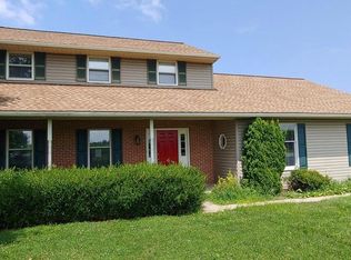 984 Hossler Rd, Manheim, PA 17545