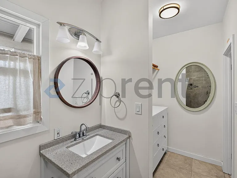 2039 Montecito Ave — Photo 32