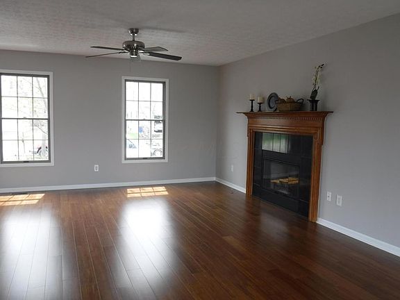 4th image of 772 Barberry Spur Ave