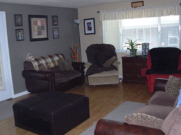 4th image of 405 Helen Ave