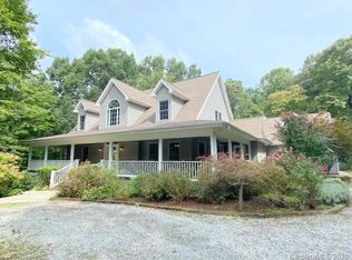 376 Beau Valley Rd, Tryon, NC 28782