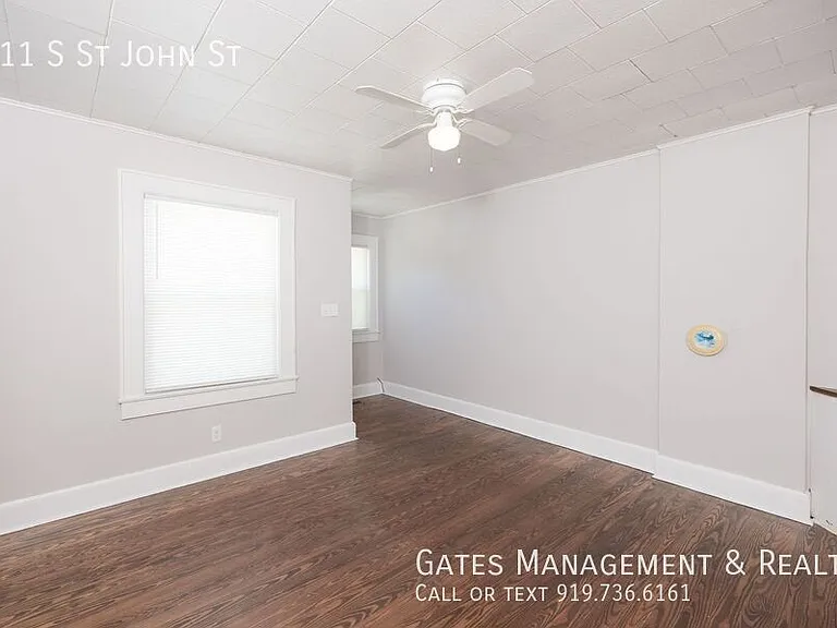 411 S Saint John St — Photo 5