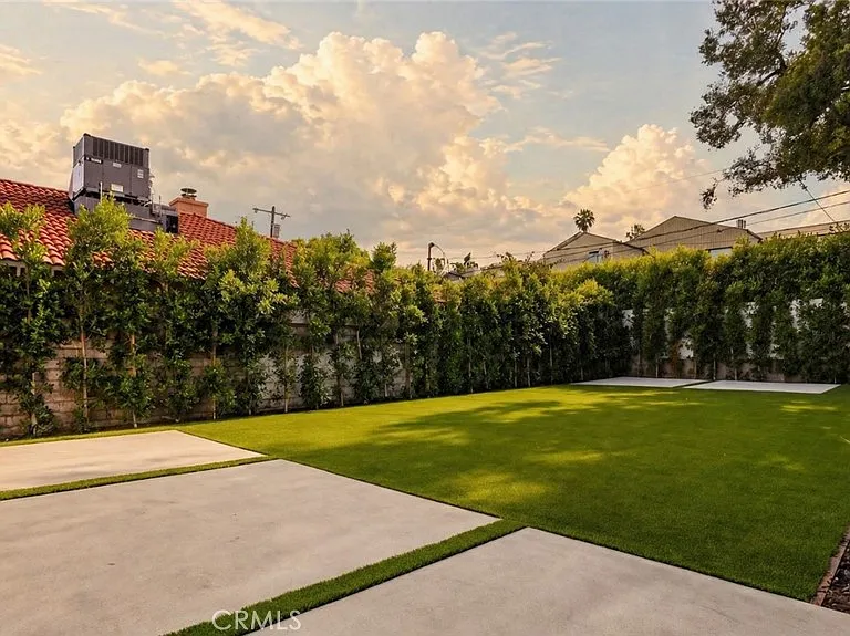 4819 Genesta — Photo 40