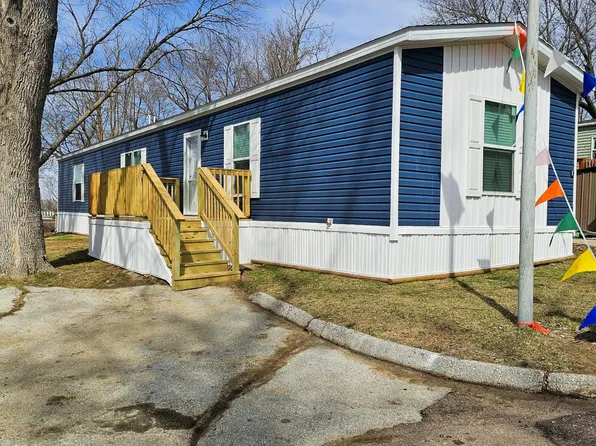 3700 28th St #86, Sioux City, IA 51105