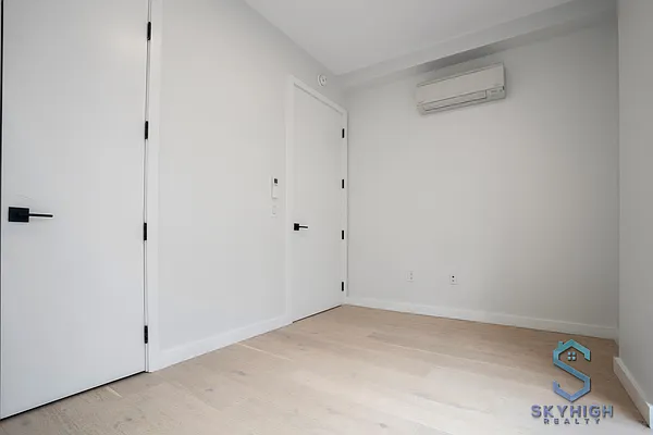 Rented by Jankos Group LLC | media 8