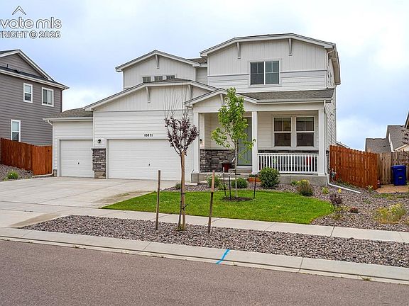 3rd image of 10871 Rolling Peaks Dr