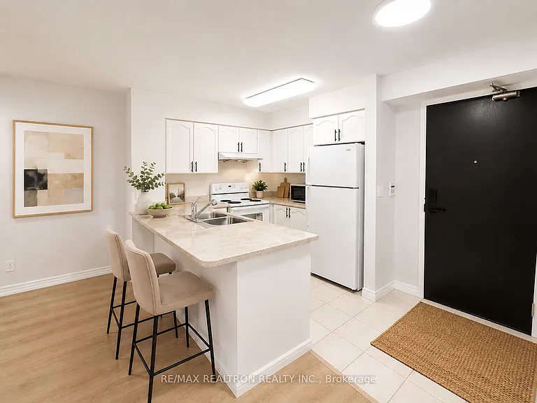 23 Hollywood Ave #1809 — Photo 4