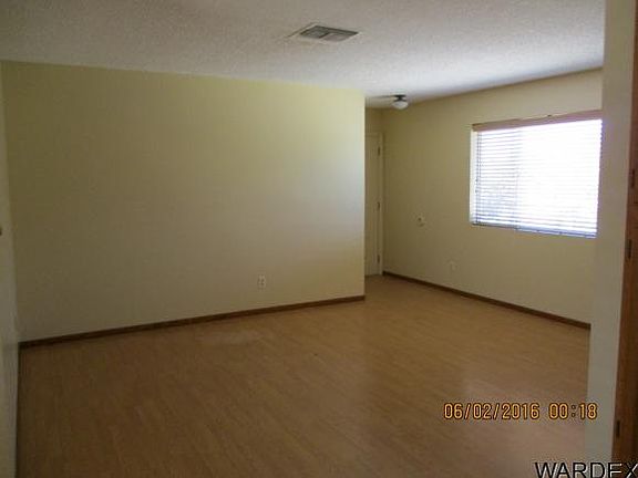 3rd image of 2354 E McVicar Ave