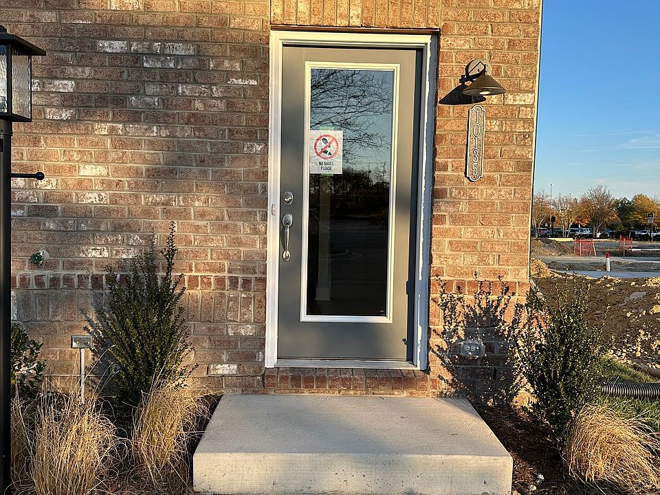 1st image of 10135 Blue Wing Ln