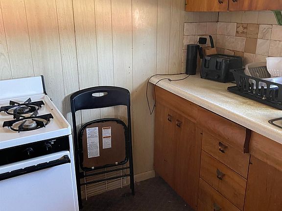 4th image of 1218 N Grant Ave