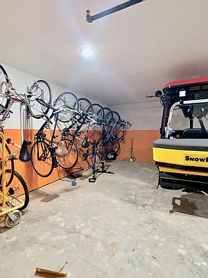 Rented by Zjama Realty Corp | media 27