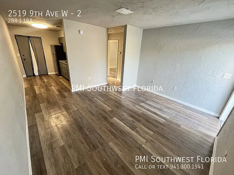 2519 9th Ave W #2 — Photo 3