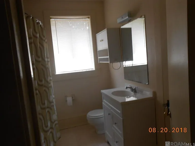 2148 Stanford Ave — Photo 10