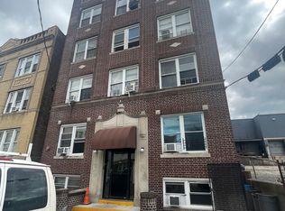 76 Van Wagenen Ave #203, Jersey City, NJ 07306