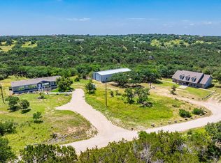 377 Green Oak Dr, Kerrville, TX 78028