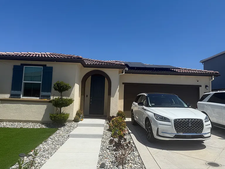 2020 Petunia Dr — Photo 3