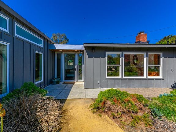 5th image of 2545 SE Acacia Avenue