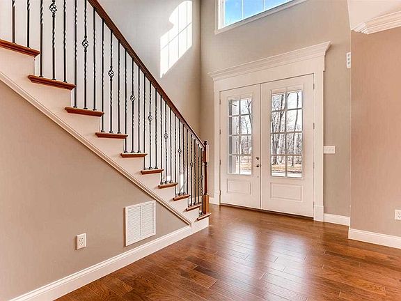 5th image of 6178 Foxwood Ct
