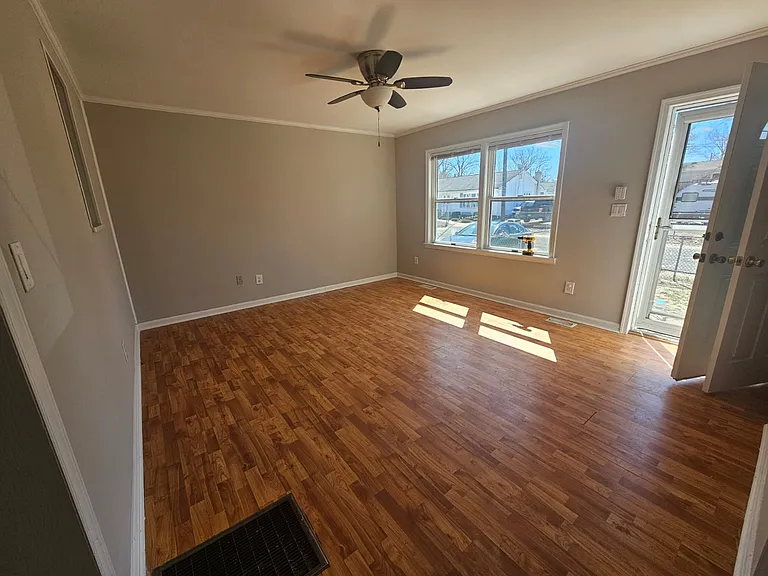 336 Park St — Photo 4